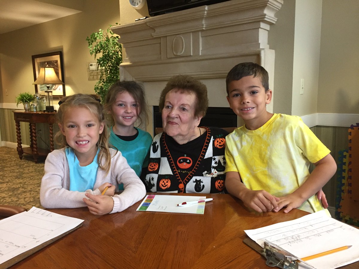 1st graders visited Lincoln Meadows today to begin research on new Grand Friends as a part of their expedition "Everybody Has a Story"#FCE