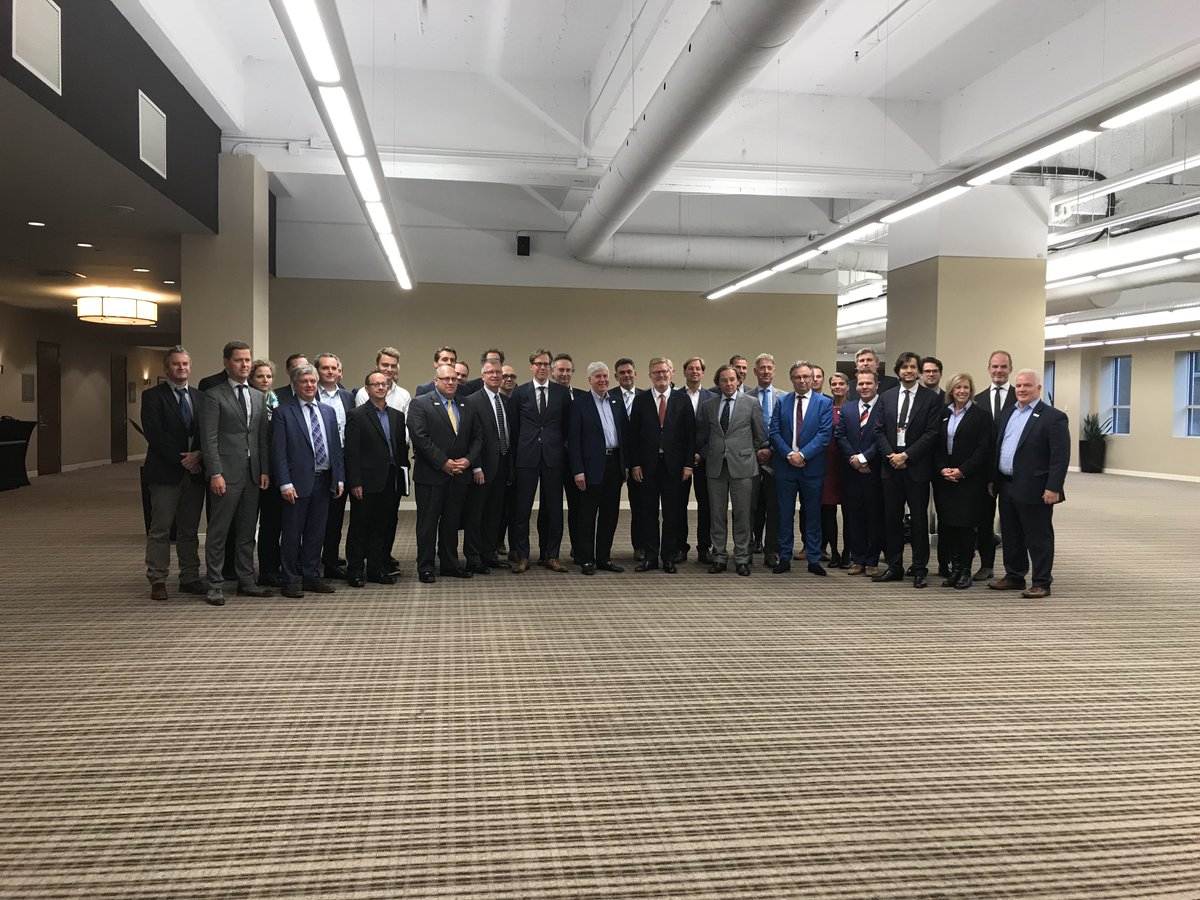 It was great visiting with the delegation from the Netherlands &amp; discussing mobility. They are visiting Detroit next! #ThisisITS #ITSWC17