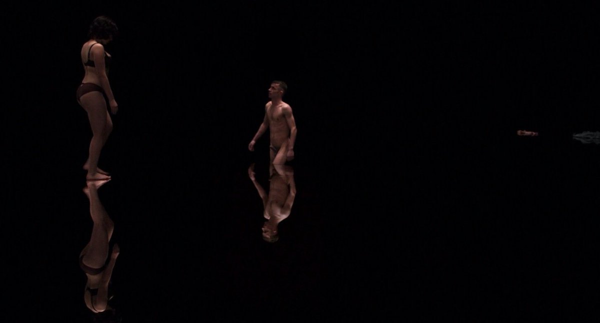 cock_robinson's tweet photo. So, #StrangerThings is doing that black water room things they did in that alien movie where ScarJo showed her pussy https://t.co/FMagYRdmdO