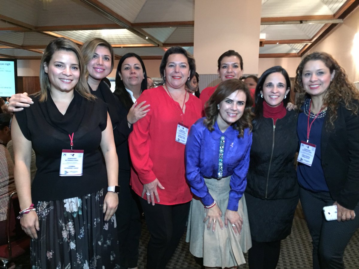 HildaFloresE's tweet photo. Con gran éxito clausuramos el primer día del Seminario Internacional “Liderazgo femenino para una mejor gerencia pública” https://t.co/7jnupgwM81