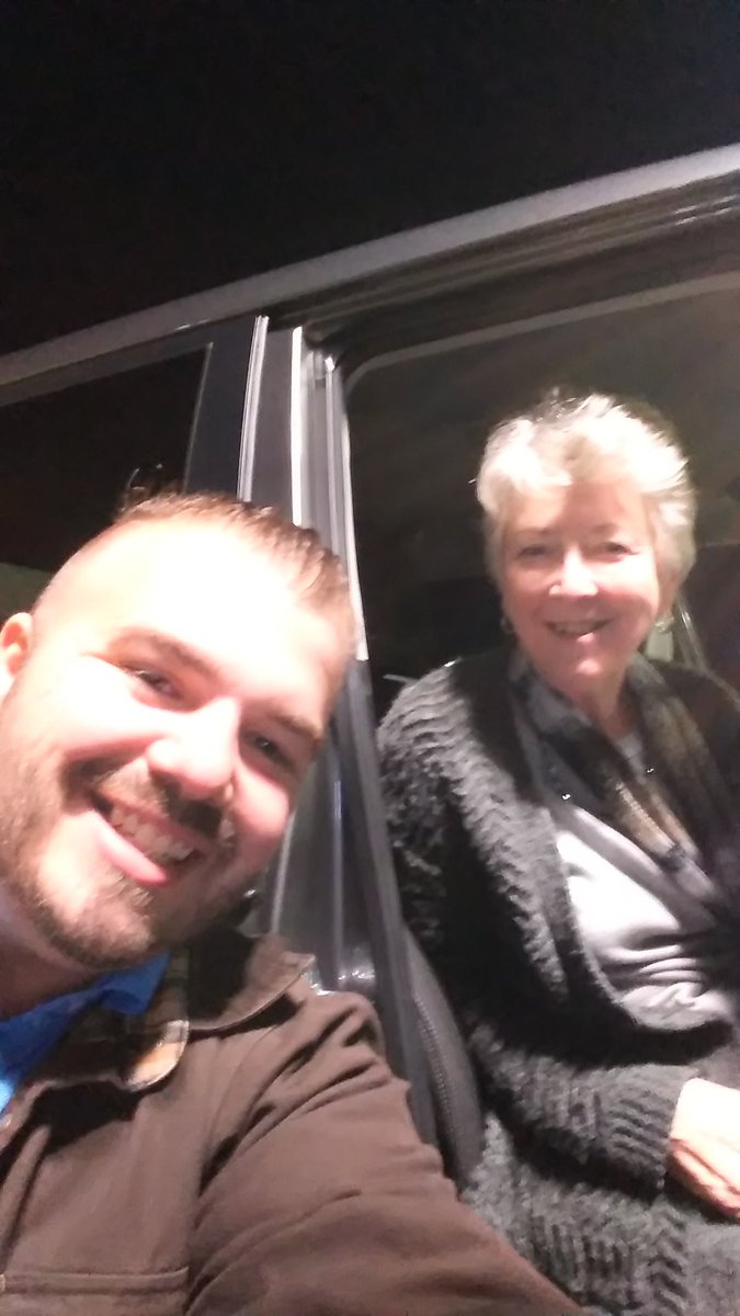 alextheKIAguy's tweet photo. One of the coolest clients I've had the pleasure of working with in a long time! #KIA #KIASoul #Younghustler #KIAPullAhead #10X #10XFamily https://t.co/n2I0fsjXoC