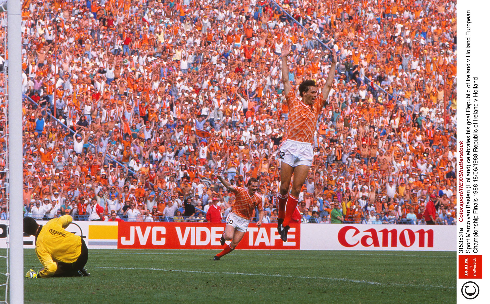 Look at those scenes Happy 53rd birthday Marco van Basten.

What a player. What a team. 