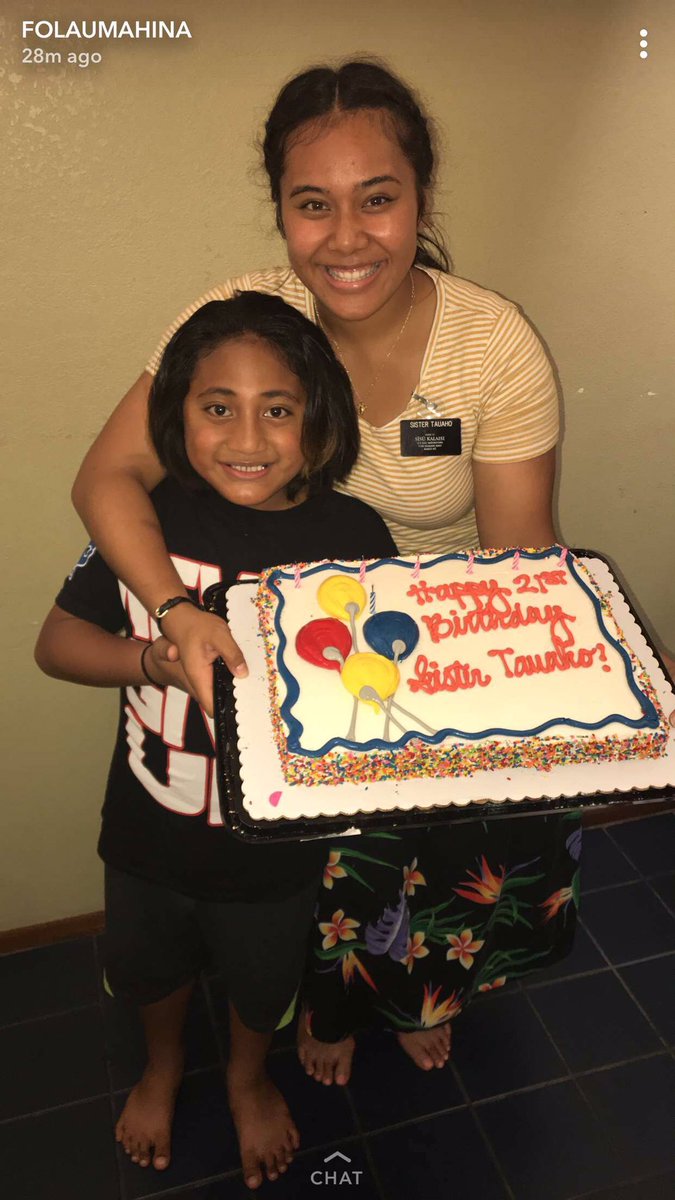 Holabola93's tweet photo. Happiest 21st birthday to the baby of us 6 kids Sister Tauaho! I hope the people in Hawaii treats you well... love you always sister tauaho💞 #hawaiimission #cutestmissionary #bbysis https://t.co/39bJaBMod2