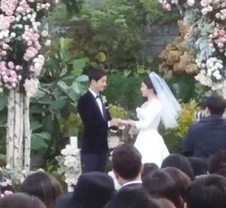 _aurorarain_'s tweet photo. ☺️😇💖 #SongSongCouplewedding https://t.co/IGmiNithpX