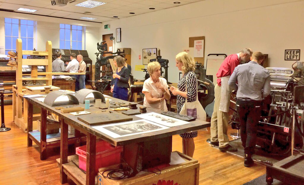 EarthIslandUK's tweet photo. A visit to St Brides to play with the vintage presses and drink gin. #PrintSolutions #DrinkSolutions @sbf1891 @stbridelibrary https://t.co/SPZVAznUSC