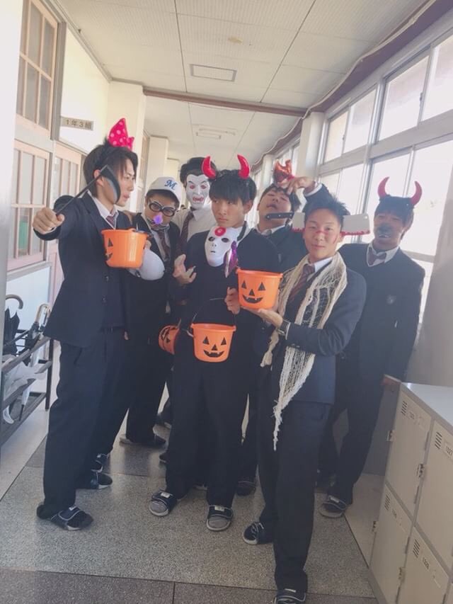 miikk1122's tweet photo. 10.31
 HAPPY HALLOWEEN🎃 https://t.co/XzYaVECaC5