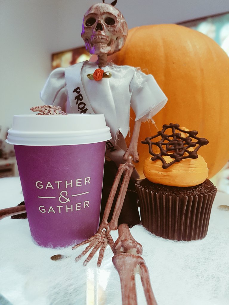 kelseybnz's tweet photo. Even the dead need a coffee fix ☕ Happy Halloween 🎃🎃 @Gatherandgather #lifeatsky https://t.co/Jjjh7CW0ZZ