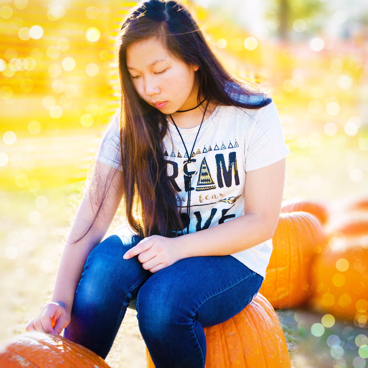BellaDerouen's tweet photo. Tomorrow is my #favorite #holiday 🎃 #Halloween https://t.co/UElGVlV0xF