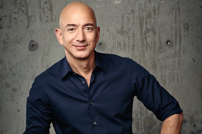 frenchweb's tweet photo. Innovation : #Amazon devient le numéro un mondial des dépenses en R&amp;D https://t.co/fA6LY88EW3 #eCommerce #Tech https://t.co/wZ1AJglWRg