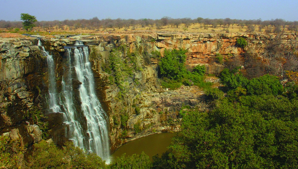 Rail_Bandhu's tweet photo. Jungle Book written by Rudyard Kipling was supposed to have been inspired by the wilderness of Bhilwara
#travel #tourism #explore #Rajasthan https://t.co/RaOVd2jvCx