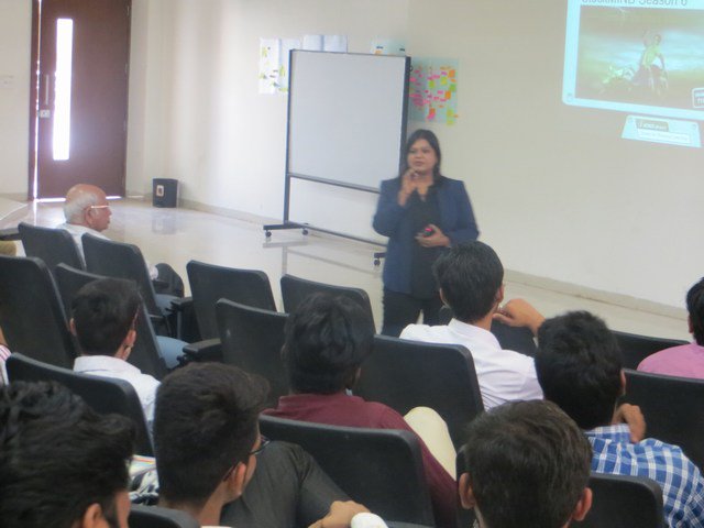 ISME_MBA's tweet photo. On 27th October, 2017 Ms. Suniti Varma from ICICI Bank conducted stock mind session for our students #ISMECorporateConnect https://t.co/RfI6DHkhZm