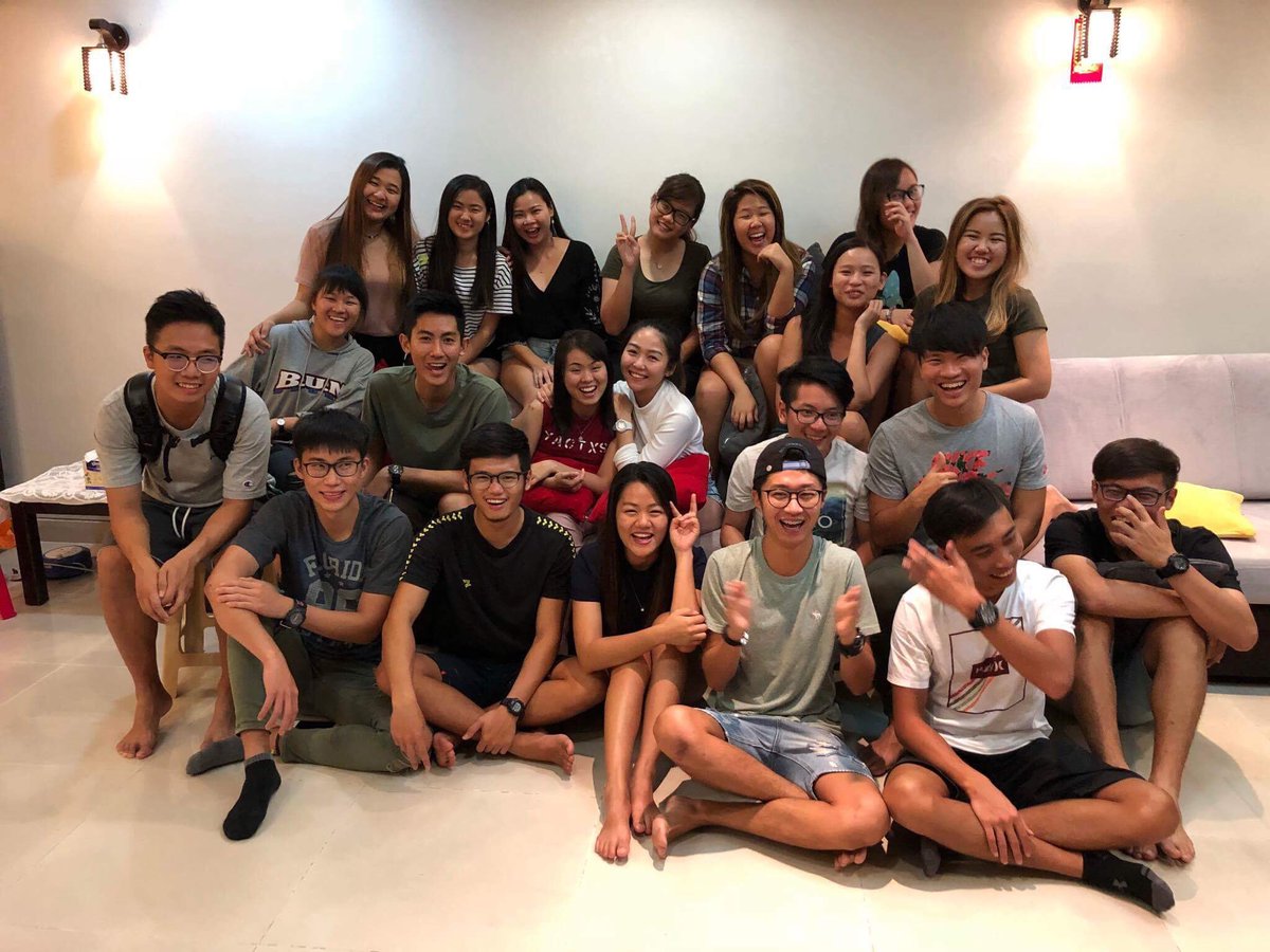 mmickey94's tweet photo. Survived my summer back in states with this bunch of people! They're priceless! #smellofweed #highalltime https://t.co/Ldktnhr2YW