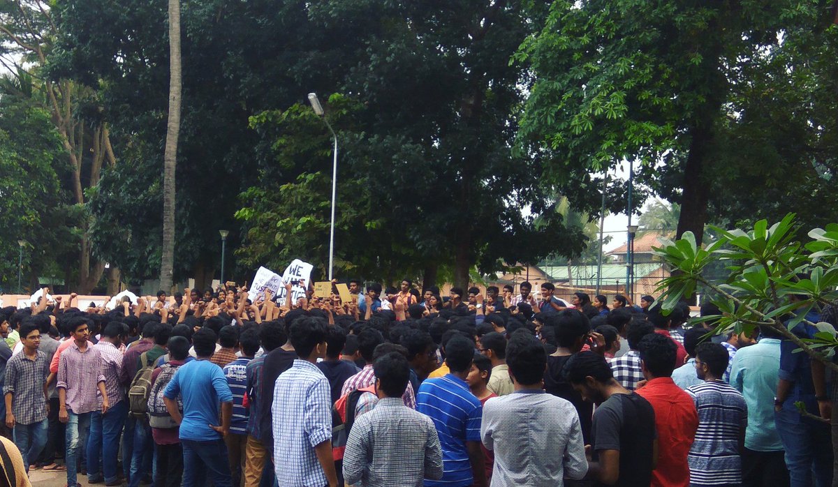 geekykant's tweet photo. TKM Kollam strikes back with day #2 strike.
#BoycottKTU #RollBackYearBack https://t.co/ciXpUFma9Y