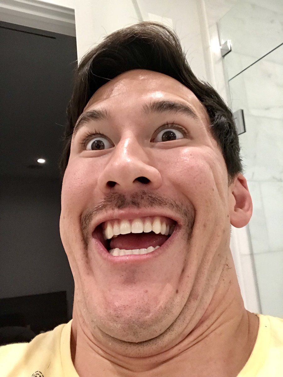 markiplier's tweet image. I LOOK FUCKING AMAZING