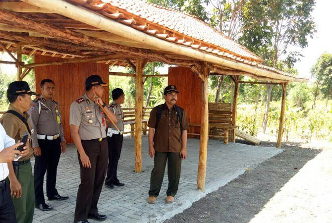 KabarBromo's tweet photo. Bersiap Sambut Kedatangan Jokowi https://t.co/vUhyQx3CO2 https://t.co/vnPDQnoT7G