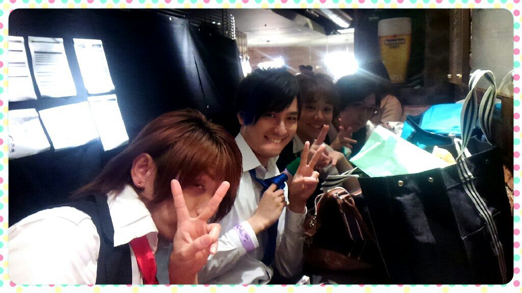 voice_takachan's tweet photo. SHIBUYA アルティメットハロウィン☆
Sweet Vampire出番終わりました~☆あっという間だけど楽しかった!!Sweetなチョコ受け取ってくれた皆様ありがとうございました♪(≧∇≦)
#SweetVampire #ささカフェ #SHIBUYAアルティメットハロウィン https://t.co/fSQeogAxxk