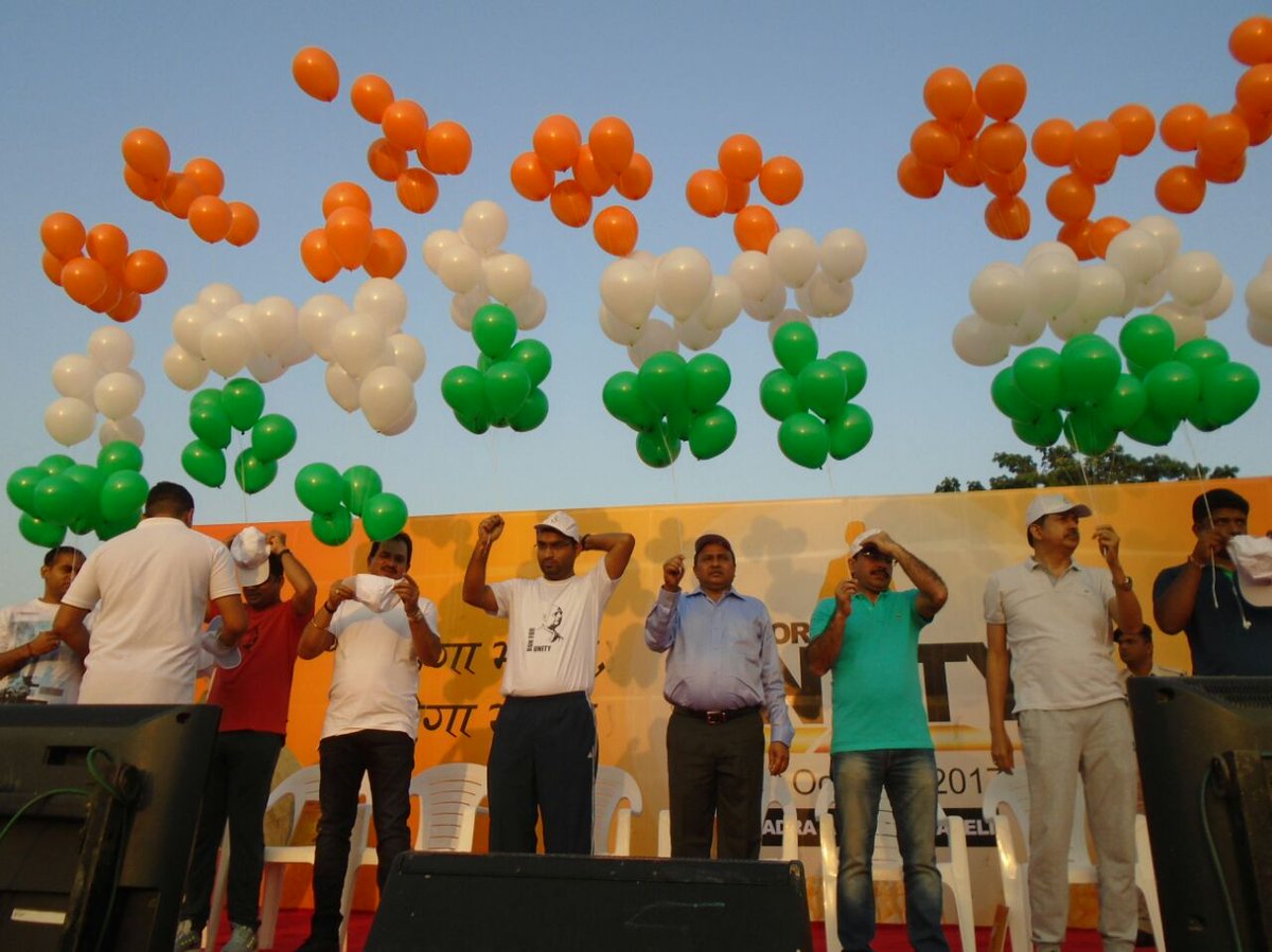 Celebrating Shri Sardar Vallabhbhai Patel's bday in Dadra &amp; Nagar Haveli by organizing a 'Run for Unity.' Enthusiasm was at peak. <a href="/PMOIndia/">PMO India</a>