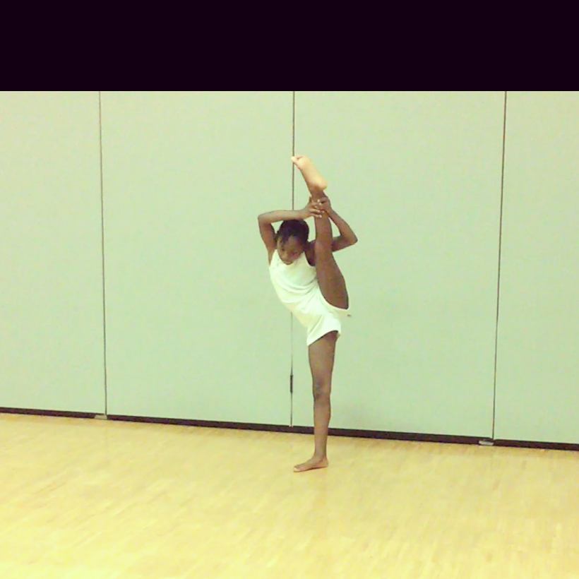 dancersUNLD's tweet photo. #heelstretch #Dancers #prettybrowngirls #prettybrowndancers #dancersunleashed #wedancehere #dance #Atlanta #werk https://t.co/Gqq2i0qkXb https://t.co/UsGlzwKTi2