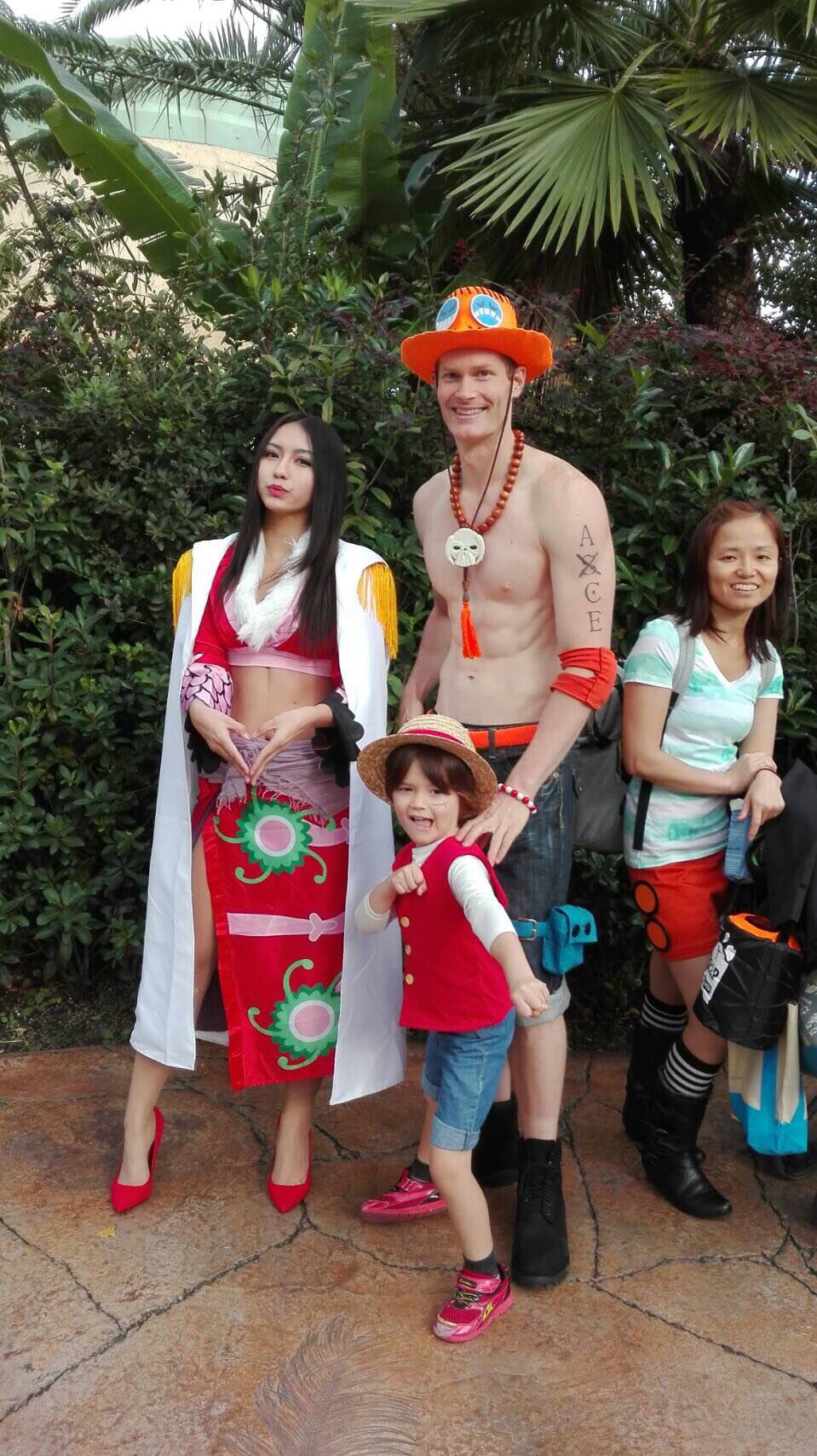 Yaechiｯ Ar Twitter Happy Halloween 昨日 ユニバ で ハンコック してきた 天気良くて良かった ボアハンコック コスプレ Usj