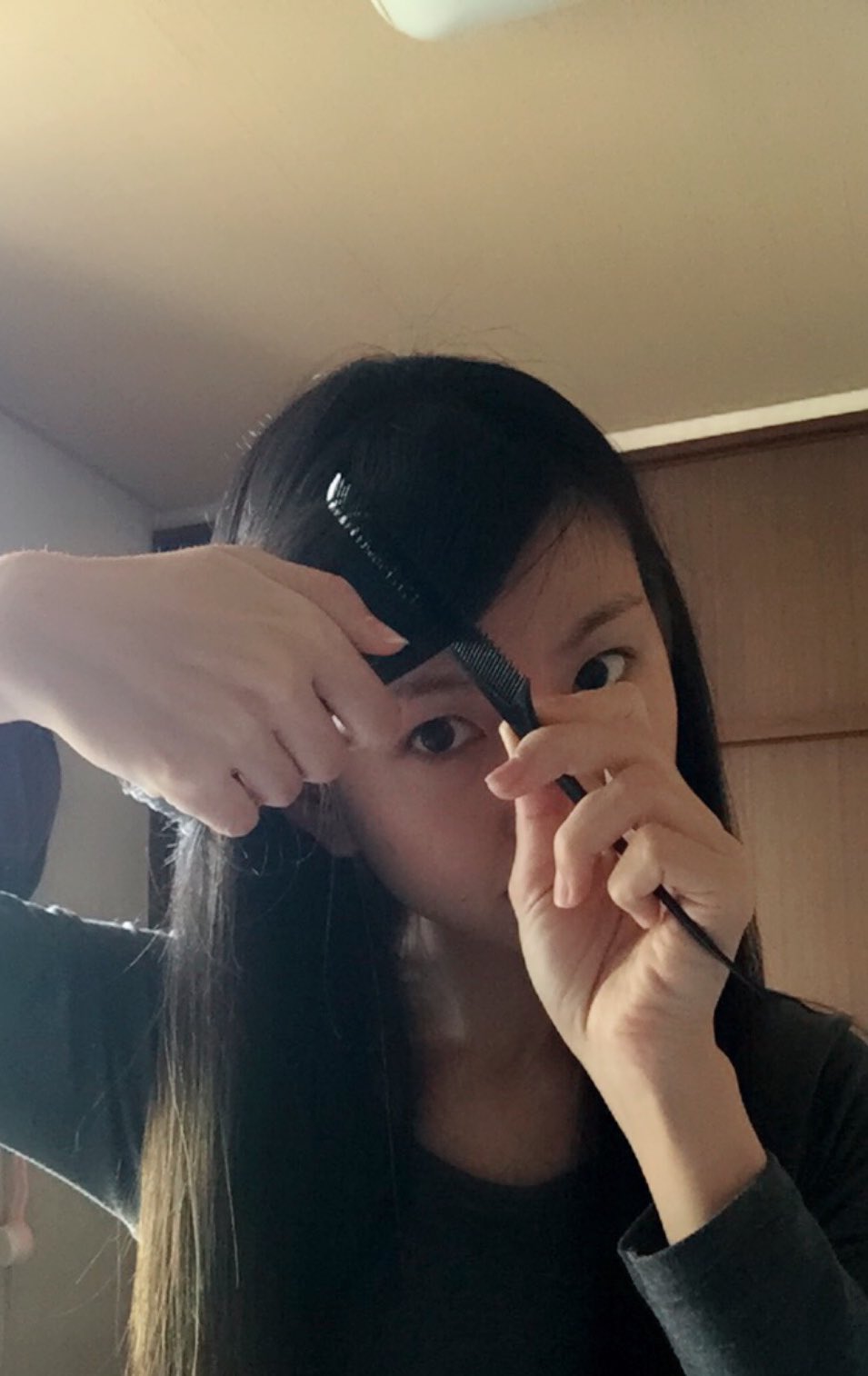 萩本舞 弓道 Auf Twitter 就活や面接向け 中途半端前髪の髪の流し方 1 前髪をまっすぐ下ろします 耳にかからない髪の横に 耳にかかる長さの髪をもってきます 2 コテで内側に巻きます 3 髪があったかい