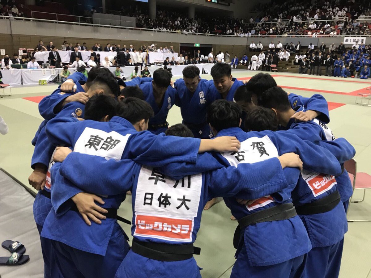 rintaro_0522's tweet photo. 全日本学生柔道体重別団体３位
この大会で引退しました。
1年間やってきたキャプテンも終わりました。
こんな自分にキャプテンをさせてくれた先生方、先輩、同期、後輩には感謝しています。
目標にしてきた日本一には届きませんでしたが、とても充実した学生柔道でした。ありがとうございました。 https://t.co/i0uok0s7Ze