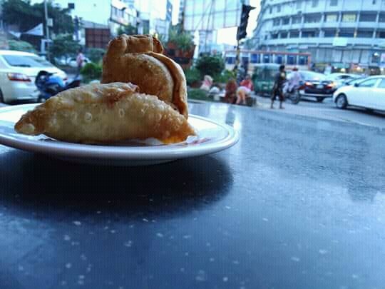 গরম গরম পাইলে আর কি লাগে👍👍👍