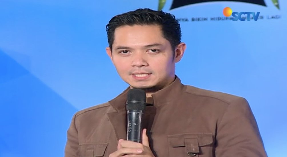 VIDEO: Pesan inspiratif Dude Harlino di EGTC 2017 UGM #Liputan6SCTV 

bit.ly/2lvuzlb