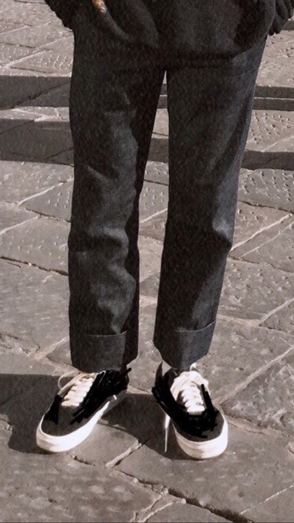 ____mmmton's tweet photo. 今回もPUMAへの配慮を欠かさないナムが本当に愛おしい、、、
不器用なナムがロゴを消してるの想像すだけできゅん。 https://t.co/25YrgREAO2