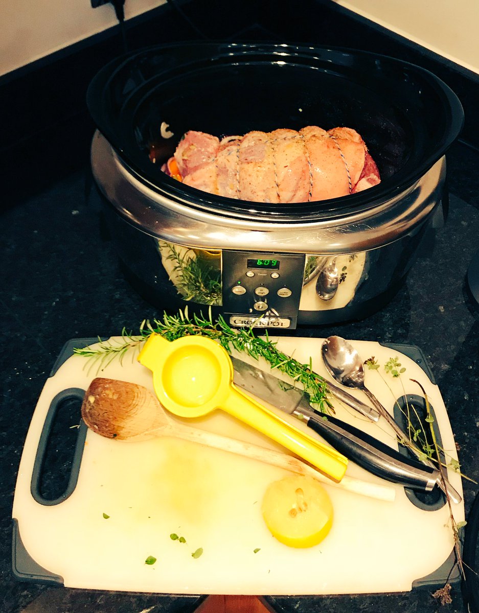 dr_ej_adams's tweet photo. Yum - cooking a Greek lamb recipe for dinner! @fluffchaser is getting excited. #slowcooker #homecooking #HealthyFood #dinnertime #tuesday https://t.co/fy0PplldBl
