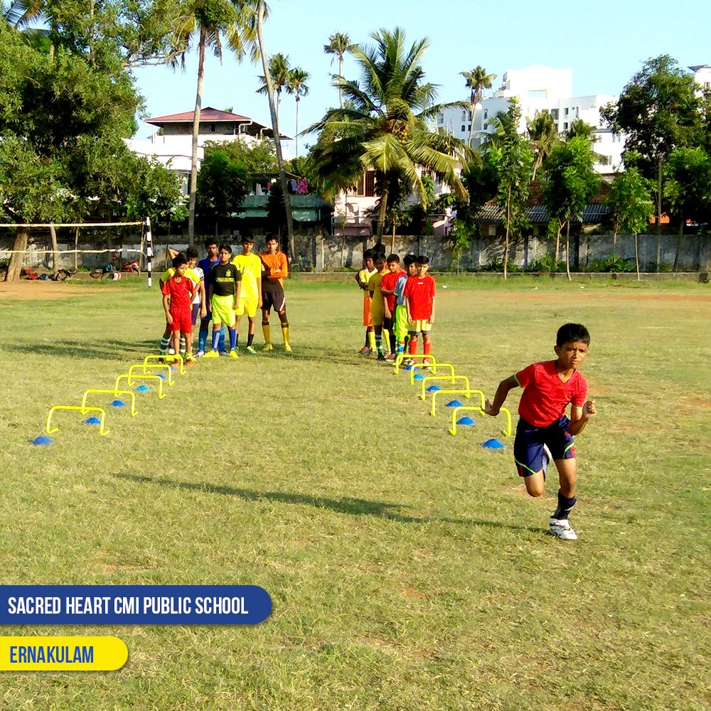MXIMIndia's tweet photo. #Tuesdaythoughts You earn your trophies at practice. You just pick them up at competitions. #MXIM #FootballTakesOver https://t.co/r0mdXQMdwE