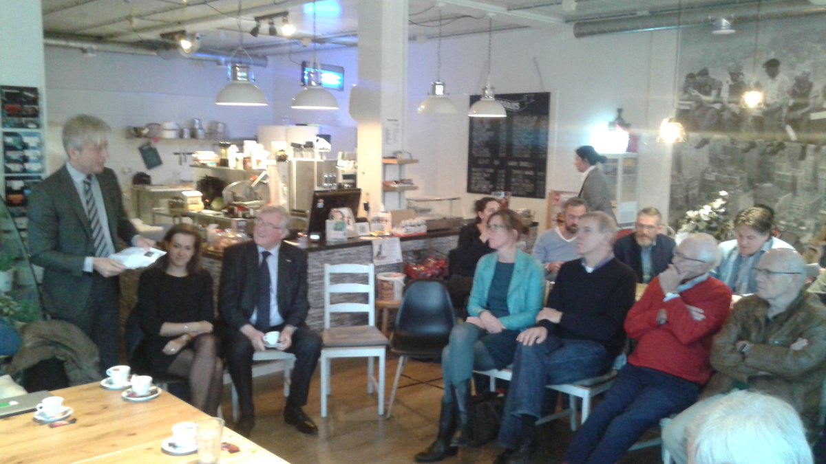 Bijeenkomst platform 023bereikbaar op Fustweg in aanwezigheid raadsleden, betrokken wethouders en ambtenaren.