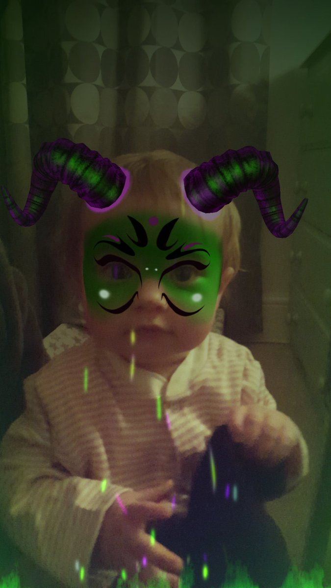 BabySweetBRAND's tweet photo. My first #Halloween2017 https://t.co/bGAA5KLLtP