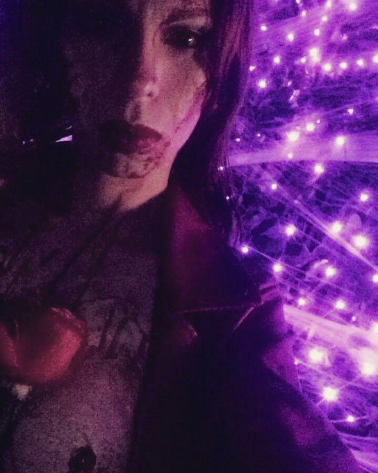 Im ready for my close up https://t.co/ehhU2kfnHA<a href="/tag/halloween19"class="tags"><span>#halloween19</span></a>