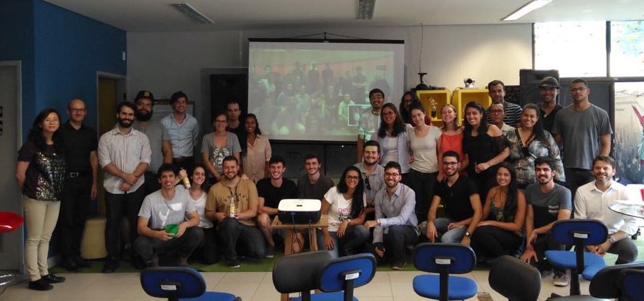 CentreBiobased's tweet photo. Studenten lossen bedrijfsvraagstukken op in Biobased Battle, onderdeel van Living Lab Biobased Brasil. 
Lees verder: https://t.co/3R12F7Tqtj https://t.co/kUf0WZuzJJ