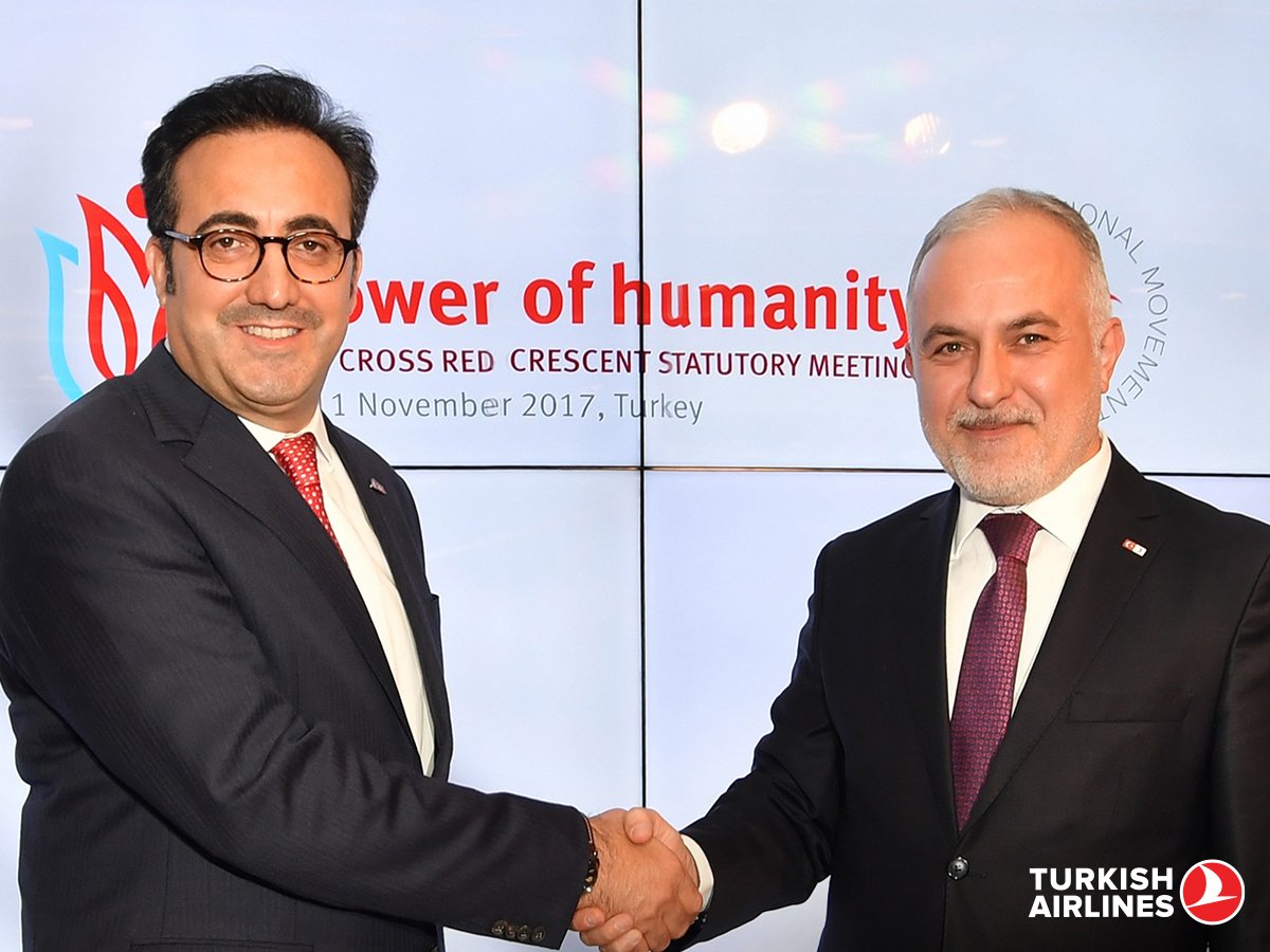 TK_TR's tweet photo. Yönetim Kurulu Başkanımız M. İlker Aycı ve Türk Kızılayı Başkanı Dr. Kerem Kınık insani yardım konulu bir basın toplantısı düzenledi. https://t.co/YMkpQYipqy