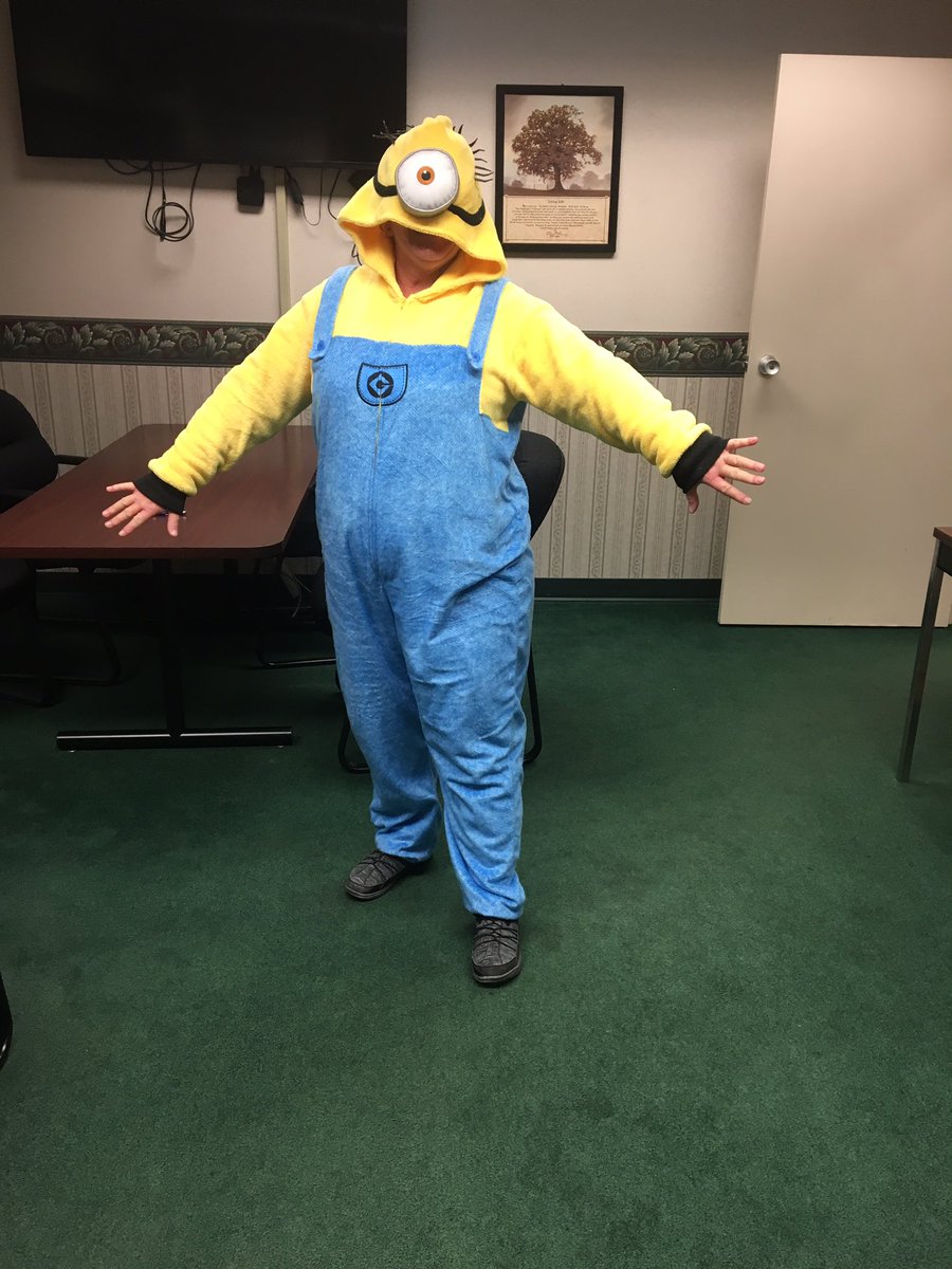 HCCSCTrans's tweet photo. Keep an eye π out for this Minion today. #HCCSCTrans #ourbusdriversrock #Halloween2017 https://t.co/Hd6SxmtTeU