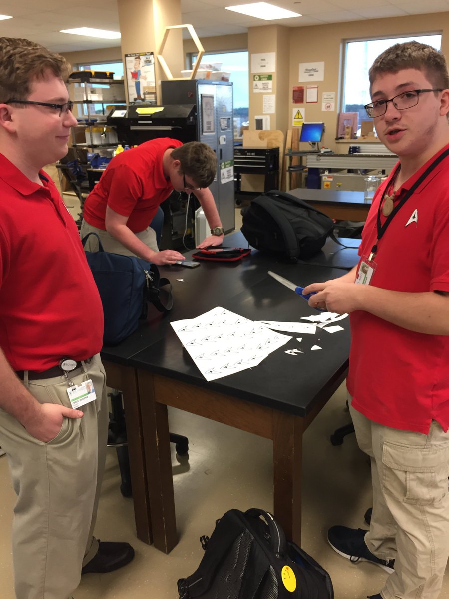 MisterOMara's tweet photo. Aww man... my classroom has a bunch of Red Shirts! Twins day at #ourbmsa @biomedacademy https://t.co/ej4vQxvvyN