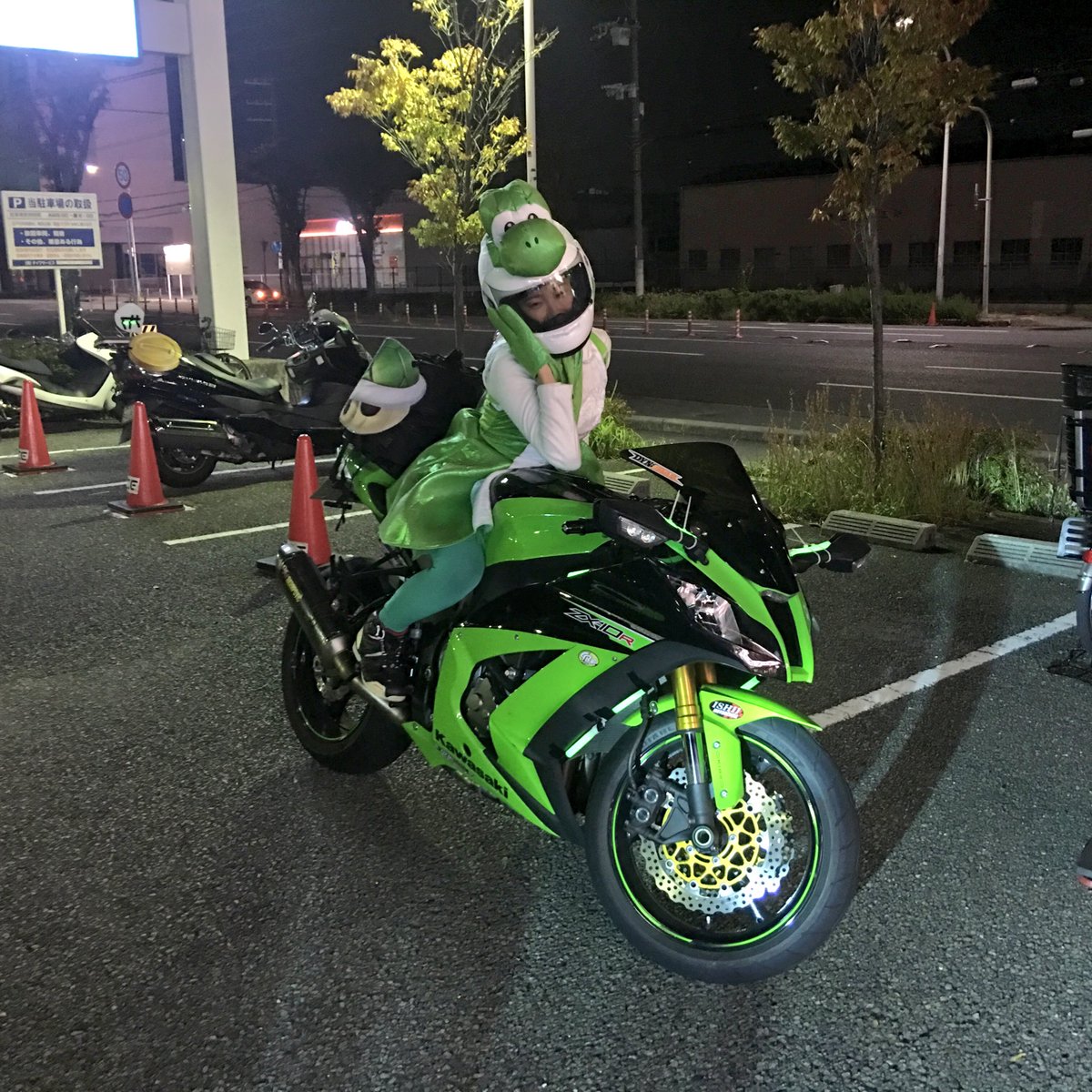 ⭐︎よっしー⭐︎ ヨッシーバイク💚 #ハロウィンツーリング #ヨッシー