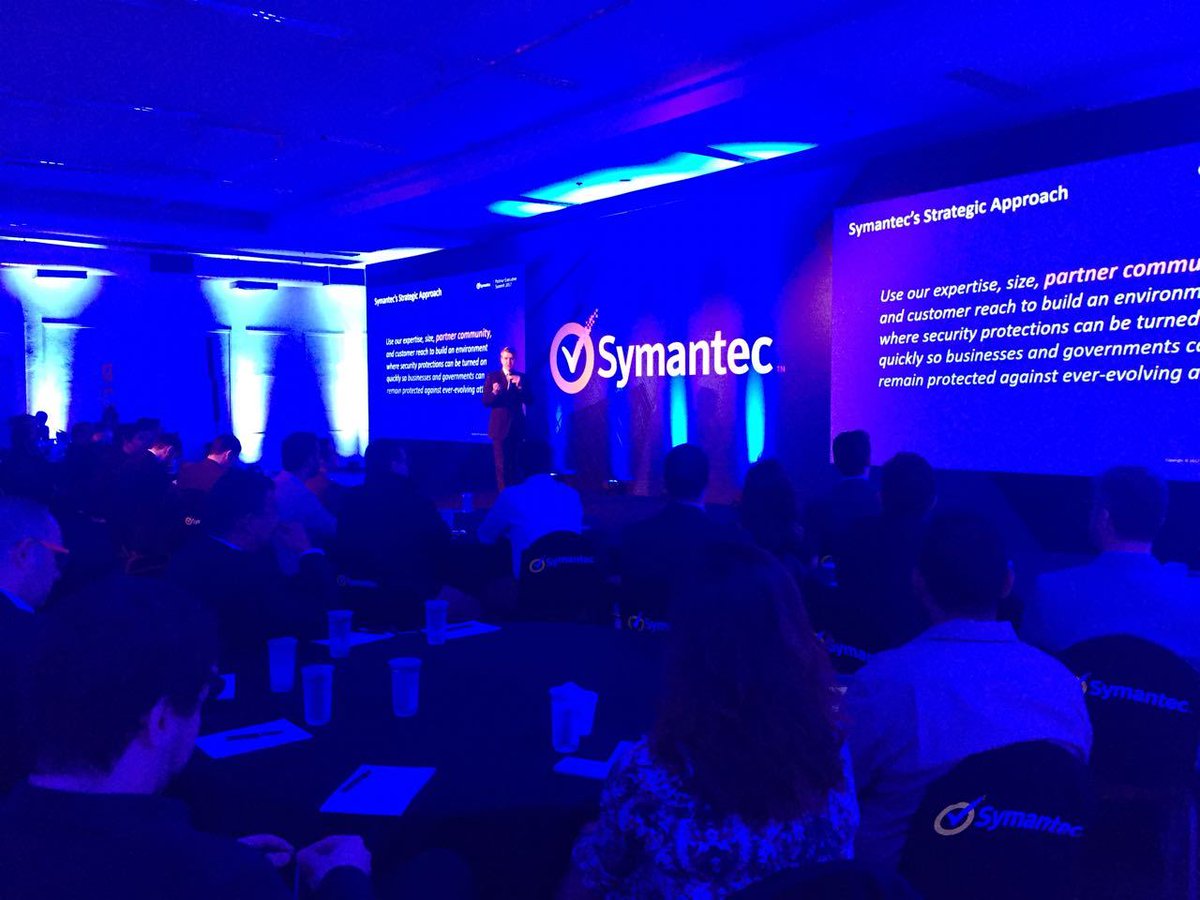 SymantecBR's tweet photo. Começamos hoje o Symantec Partner Executive Summit 2017! #SymantecSecurity #PartnerSummit https://t.co/lnOO6dCwJy