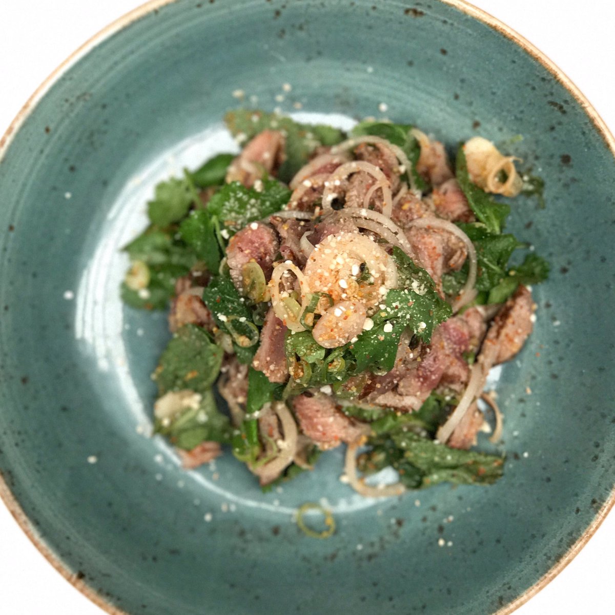 cocochanlondon's tweet photo. "nam tok" 🥙
#searedbeef salad with toasted rice, shallots, fresh mint & galangal (🔑 ingredient) 💪
find it on the #origin menu 👏 https://t.co/eFZndNndls