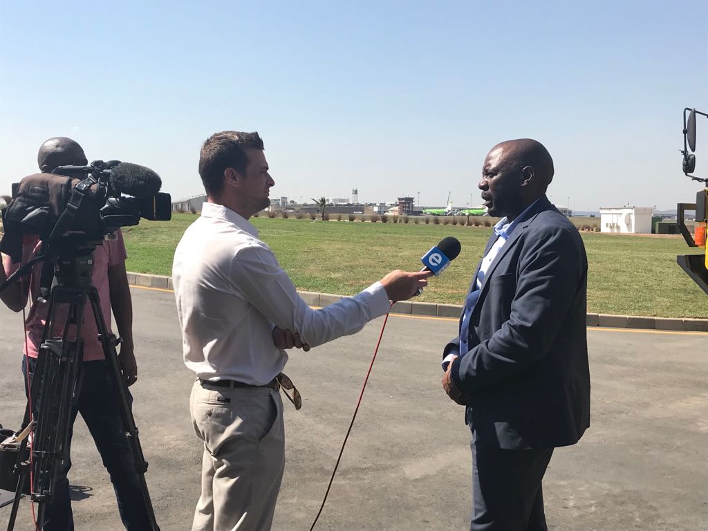 Lanseria_Int's tweet photo. CEO @RampaRammopo addressing the media @Lanseria_Int Official Opening Launch of the Tower complex #OTM2017 #creatingconvenience #levellingup https://t.co/2rtIlow1bO