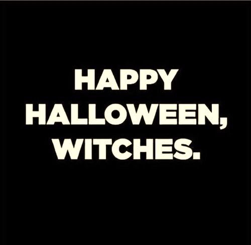 SharonKayNovels's tweet image. #HappyHalloween2017 #candycandycandy #🎃👻🍬🍬😀🎃