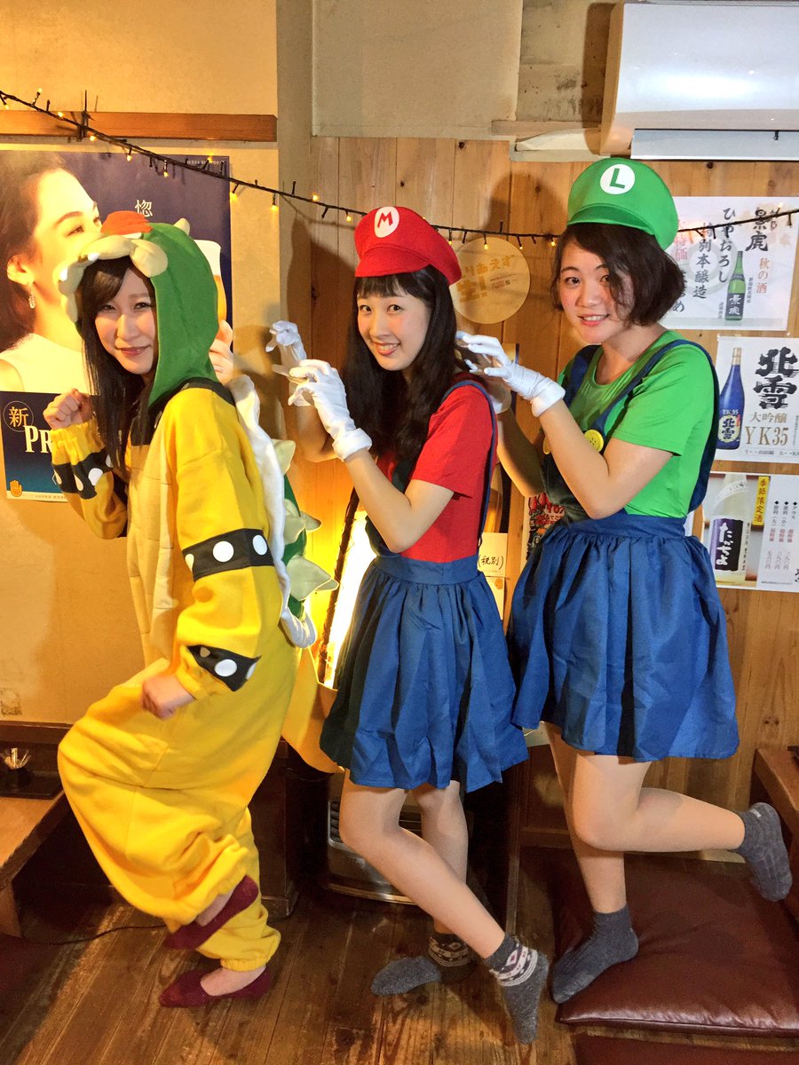 Gonzou0084's tweet photo. ハロウィンピックエントリーNo.7音楽科girlsの皆様です！みなさん！目の保養のお時間ですよ〜笑！可愛らしい仮装でご来店いただきました！雰囲気もとってもふわふわしてて着ている仮装とのシナジーがハンパなかったです！そりゃ似合わないはずがない笑
それでは皆さんRTどーぞー(￣∇￣) https://t.co/RXn71XX3Aw