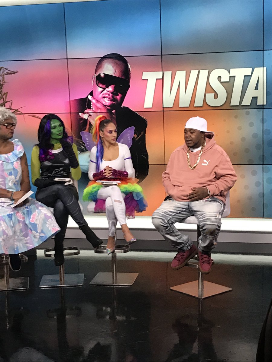TWISTAgmg's tweet image. Tune in now to @thejamtvshow #puma #twista #crookcounty