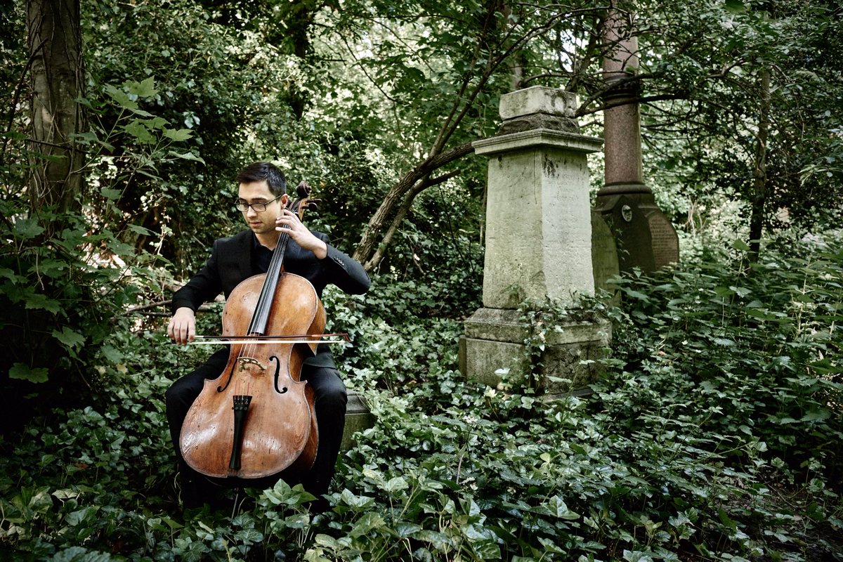 👻👻🎻👻 Wishing a Happy (and spooooky) Halloween to you all! 👻🎻👻👻