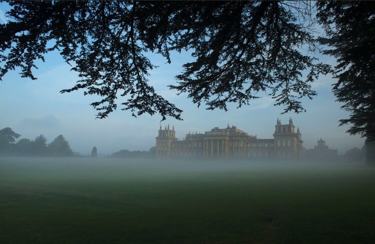 GrtHennerHall's tweet photo. Happy Halloween https://t.co/tvbKRb5dB3