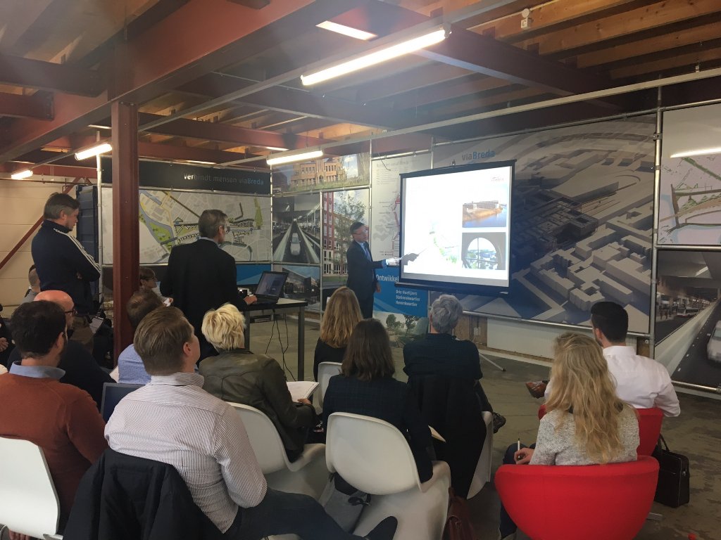 AlfredArbouw's tweet photo. De lessen uit het Haveneiland zijn intrigerende stof voor slimme transformatieprofessionals #NRPacademie #ViaBreda https://t.co/CvRceuhJjf