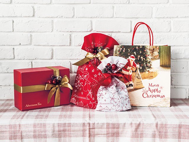 Afternoon Tea Ar Twitter 11 2 クリスマスシーズン限定ギフトラッピングが登場 今年は イラストレーターのサマンサ ハーン氏のイラストをあしらった華やかなラッピングをご用意 Merryapplechristmas T Co M7wwmcj5wd T Co Ksdqsnwjfm