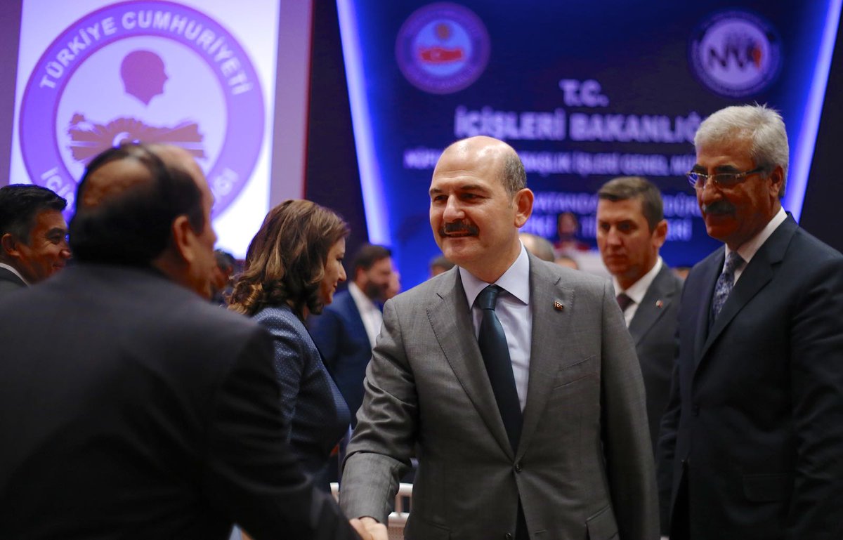 suleymansoylu's tweet photo. Türkiye geliştikçe vatandaşımızın üzerindeki bürokrasi yükü hafifleyecek, vatandaşımız hem paradan hem de zamandan tasarruf etmiş olacaktır. https://t.co/MALyqwOtOI