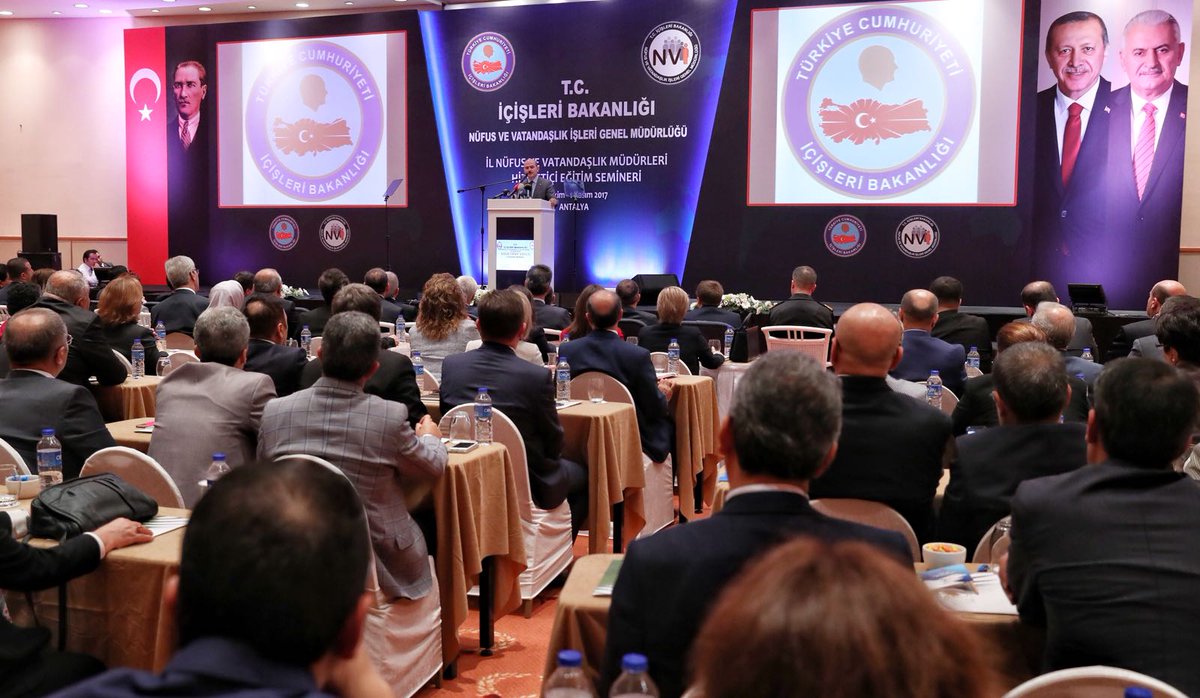 suleymansoylu's tweet photo. Türkiye geliştikçe vatandaşımızın üzerindeki bürokrasi yükü hafifleyecek, vatandaşımız hem paradan hem de zamandan tasarruf etmiş olacaktır. https://t.co/MALyqwOtOI